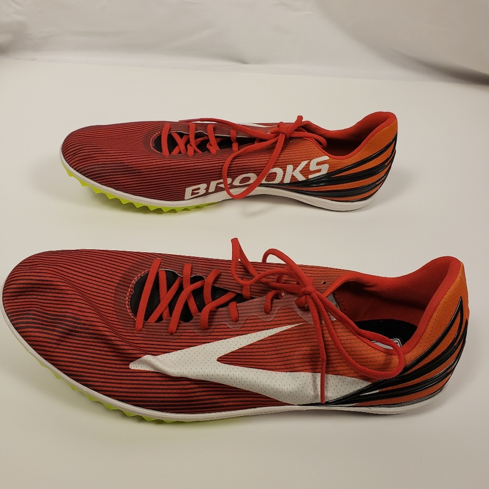 Brooks Mach 17  Mens Size 12 Running Spike
